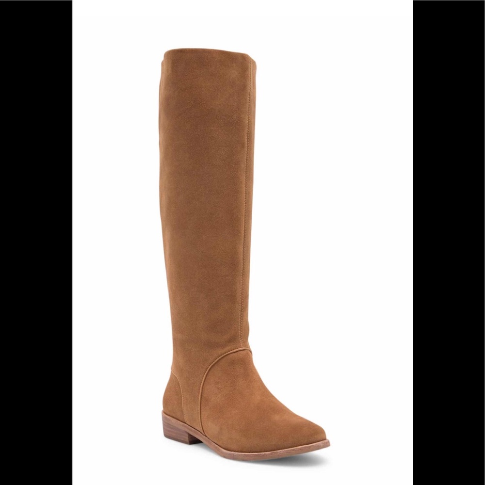 UGG Daley Tall boot size 6